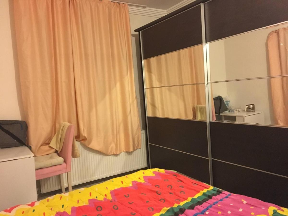 Pansiyon Kurtulus Park Private-Shared Apartment With Garden View *